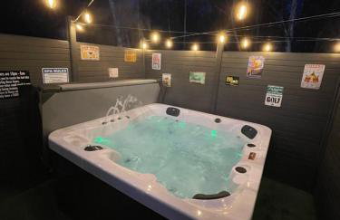 Tigers Wood - 2 bed hot tub lodge with free golf, NO BUGGY - Foto 1