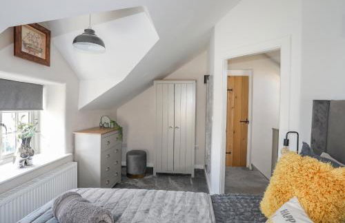 Lleiniog Cottage - Photo 12