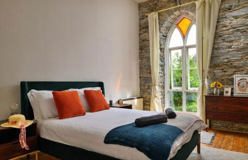 Finest Retreats - Luxury Converted Chapel with Hot Tub & Games Room - Photo 13