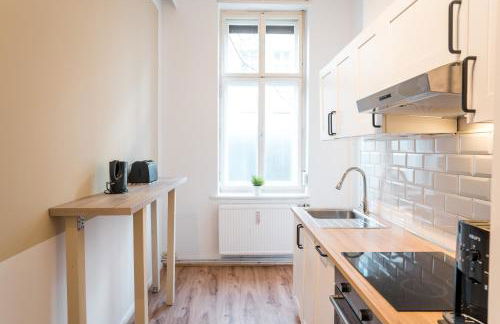 2 Bedroom Apartment in convinient location - Photo 16