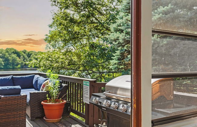 Waterside Haven by Avantstay Lakefront, Hot Tub, Game Room, Fire Pit - Foto 50