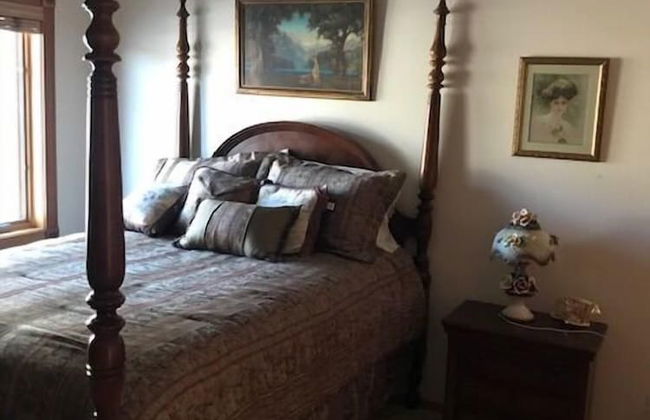 Inn on Bigfork Bay Queen Suite - Photo 4