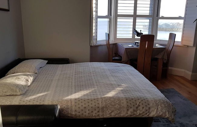 Direct Sea Views, Seafront Location & Free Parking - Foto 18