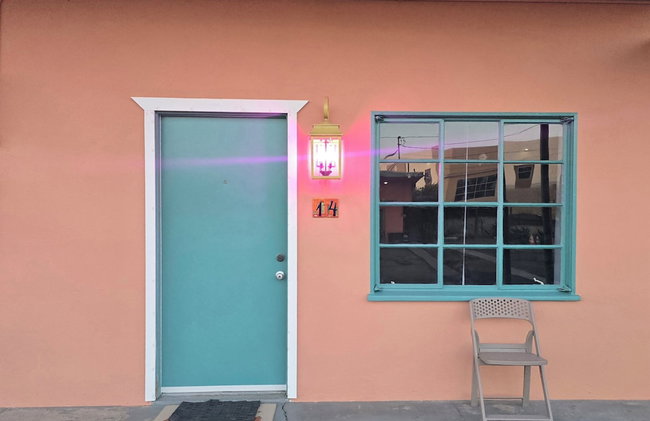 The New Star Motel with Studio-Kitchens: 1950s Extended-Stay Lodging and Retreat Center - Foto 114