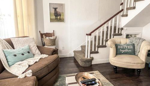 The Jailer's Cottage * Entire Home * Sleeps 12 - Foto 4