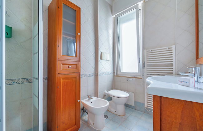 Sea Tower Apartment Bari sea Front - Photo 10