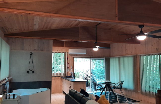 Treetops Accommodation Montville - Photo 31