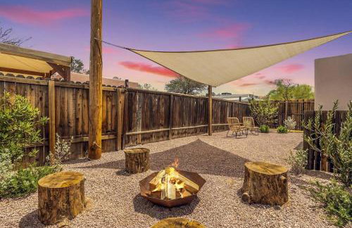 Cute & Cozy 2BR 1BA Adobe w Firepit Near UA & UMC - Foto 7
