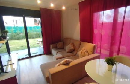 Bonito apartamento con gran jardín - Foto 3