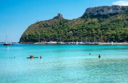 Cerulean Harbour HOUSE - WiFi, AC, 5 minutes from the Beach, Terrace, Air Conditioning - Foto 7