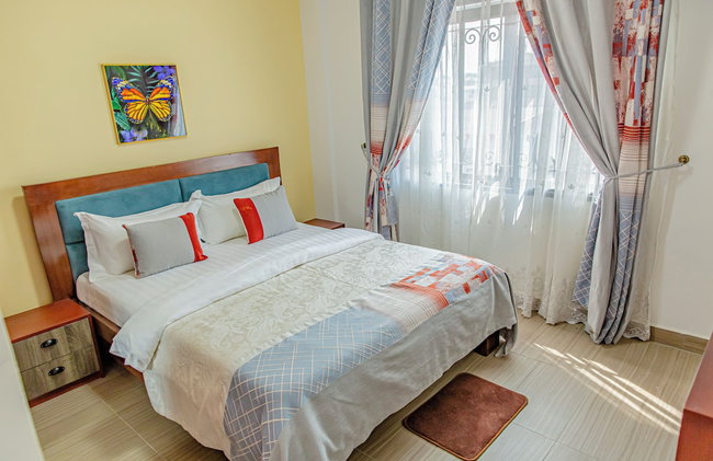 G&G Residency - Photo 4