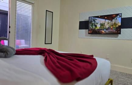 Game & Soak Retreat 3BR Private Jacuzzi Pool Table - Foto 56