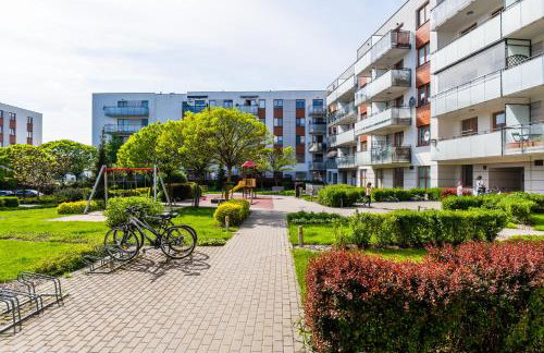 Rodzinny relaks z ogrodem i garażem - Foto 12