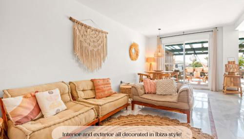 StayatSas Marbella, close to the beach, large 80 m2 terrace, large swimming pools, parking included, 10 minutes from the centre - Foto 5