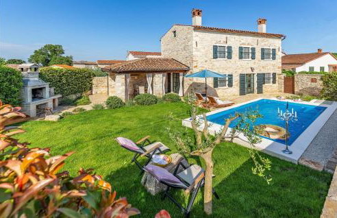 Gorgeous Home In Sisan With Wifi - Foto 1