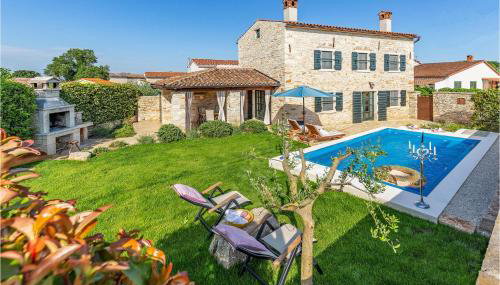 Gorgeous Home In Sisan With Wifi - Foto 1