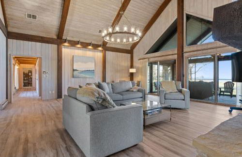 Baileys Harbor Lakefront Abode by Simple Life Rentals - Foto 9