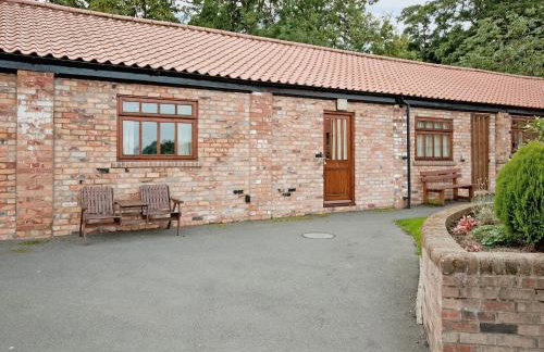 Hirst House - W41947 - Photo 2