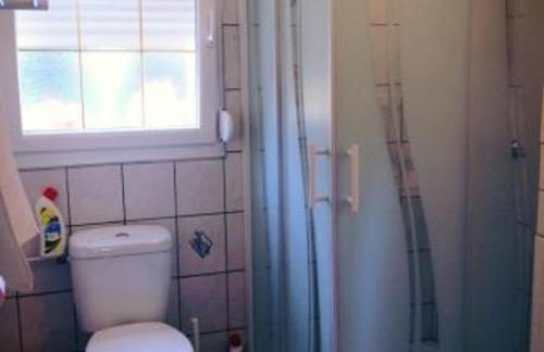 Charmant Gîte à Étain, Tout Inclus, Proche Verdun avec Terrasse et Parking - FR-1-585-3 - Foto 5