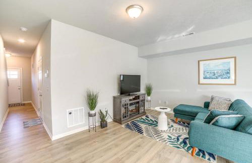 10 Mi to Grand Rapids Modern Townhome! - Foto 5