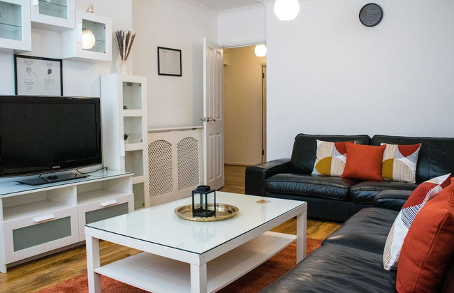 Charming 2-bed Fully Furnished Apartment in London - Foto 1