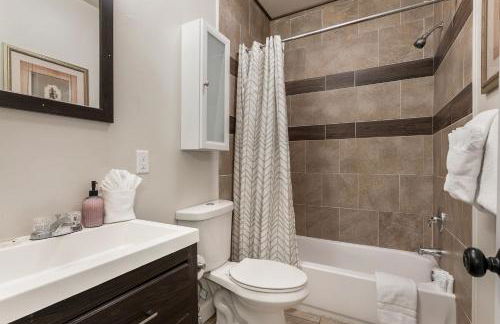 Fully Furnished Condos Near St Charles - Foto 126