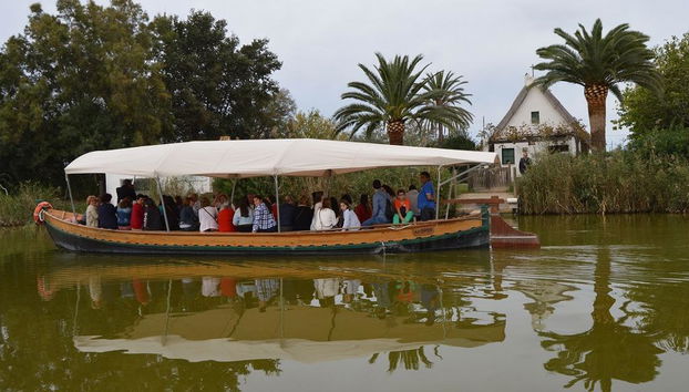 Albufera touristic bus and boat ride - Photo 2