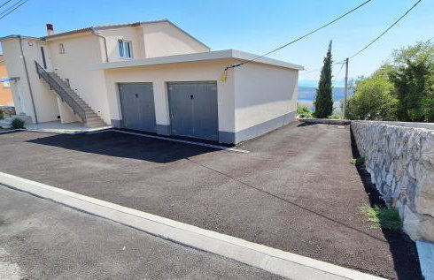 Family and pet friendly apartment Frankopan Croatia - Photo 5