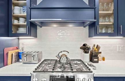 The Surf House: Stylish 2BR Haven - Foto 12