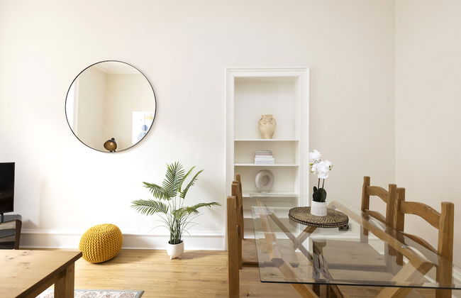 JOIVY Chic Flat Near Stockbridge Market W/ Patio - Foto 19