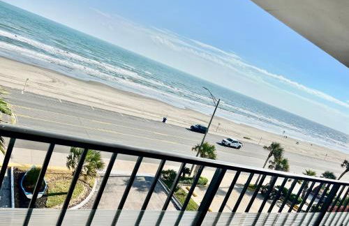 Amazing and Spectacular ocean and beach views in Galveston - Photo 7