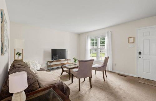 Prime Location 2 BR Oasis with Washer and Dryer - Foto 16