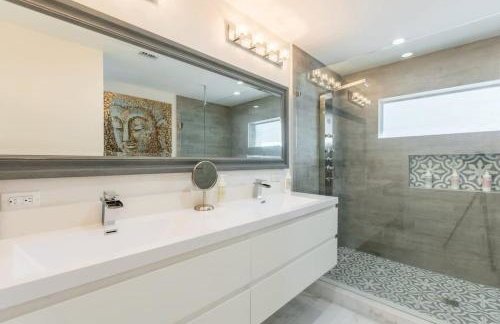 Olas Villa by Rove Travel - Home with Heated Pool - Foto 36