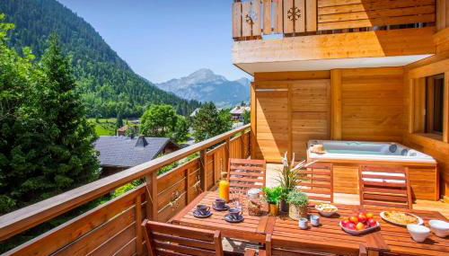 Solly Nook - OVO Network - Foto 1