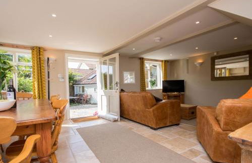 2 Bed in Bridport oc-dc110 - Photo 4