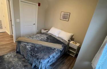 Fall Deals!! Modern 1 BR and Sleeper Sofa in Heart of Midtown Kansas City! - Foto 10