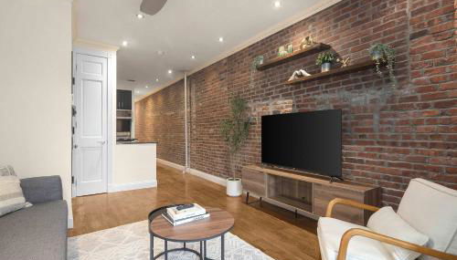 Stylish East Side Escape Steps from Fun - Foto 4