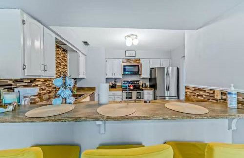 Large Upgraded, Family Friendly Condo with Garage - Foto 19