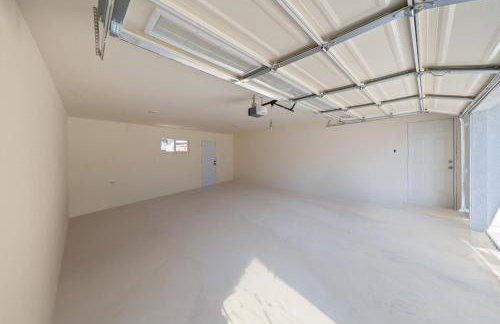 Entire Private Home with 3 Bedrooms 2 Bathrooms, with Garage, Gated Yard, King Bed House, Available Now - Foto 60