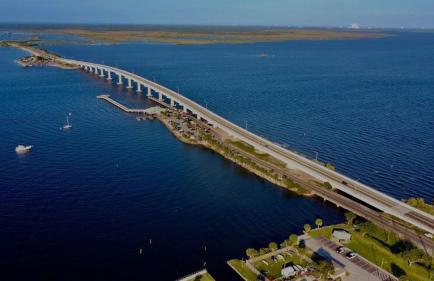 The Country Club Cottage NEW! Space Coast Entire Home! Plenty of Parking! - Foto 53