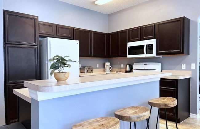 Lovely 4 Bed 3 Bath Pool Home With Spa-5330cvl 4 Bedroom Home by RedAwning - Foto 10