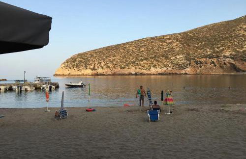 Cozy Studio in Beautiful Apollonas Beach Naxos - Photo 17