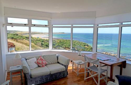 Bright comfy home, sea views and big skies - Foto 1
