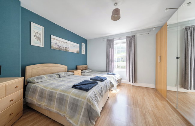 4Br Stunning Sea View Escape-near Snowdonia & Coastal Trails - Foto 4