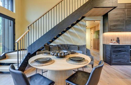 Walk to Lake! Modern Wisconsin Home with Patio - Foto 7