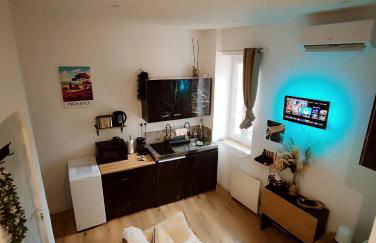 Charmant Studio Climatisé plein centre d'Aubagne - Foto 6