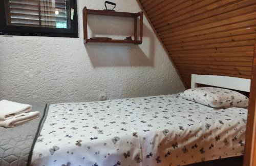 MALA KUĆA, Lič - Foto 51