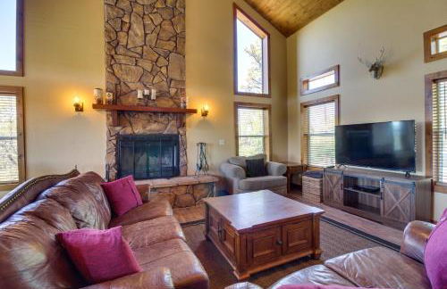 Mtn-View Hilltop Hideaway with Deck in Show Low - Foto 4