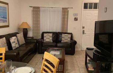 Family Friendly 3BR near Disney - Foto 3