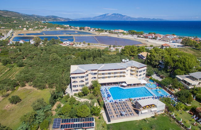 Koukounaria Hotel & Suites - Photo 72